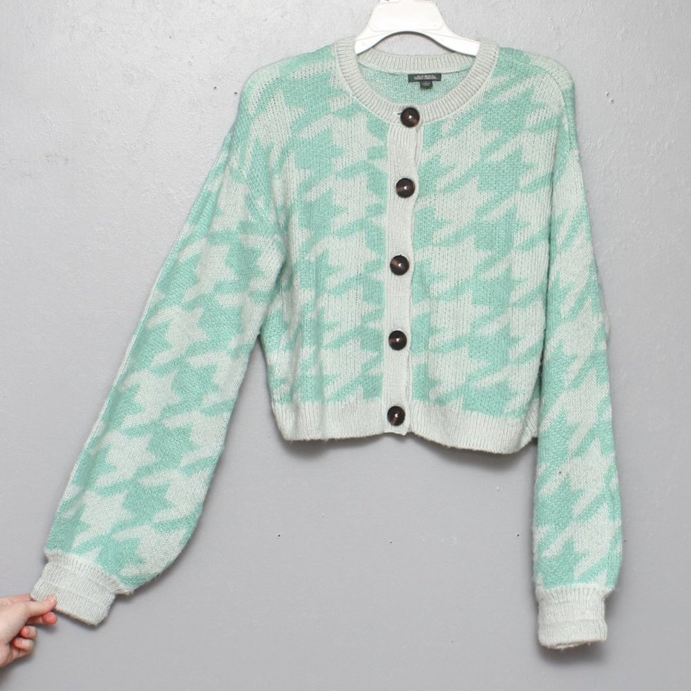 Wild Fable super soft balloon sleeve mint green 70s vibes button up sweater